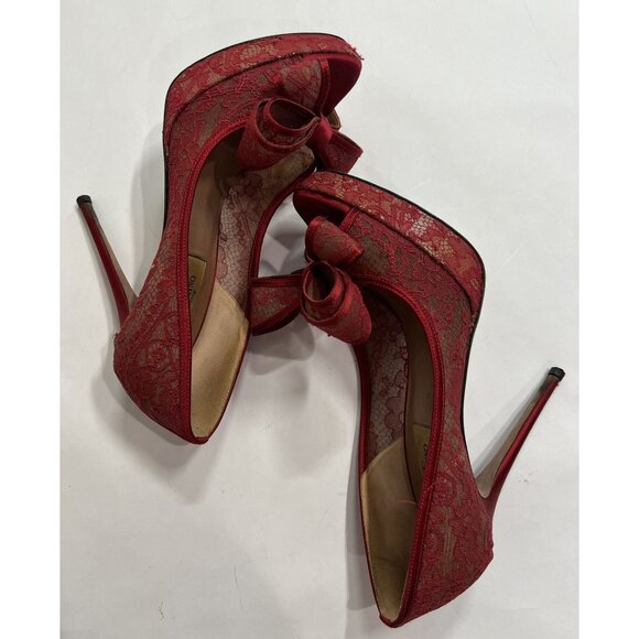 Valentino Bow TIe Pumps in Red Lace - Picture 8 of 11